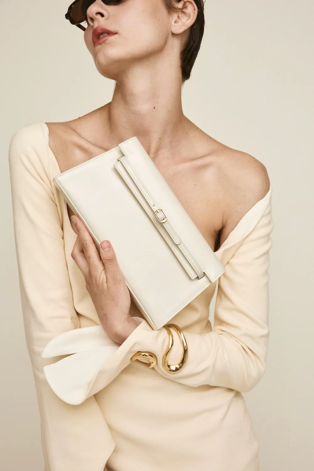 Ivory Poise Shoulder Bag - Image 9