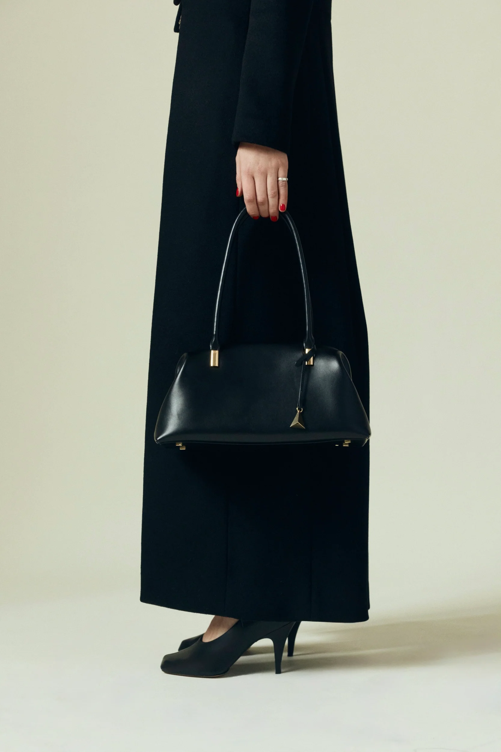 Medium Black Club Bag - Image 9