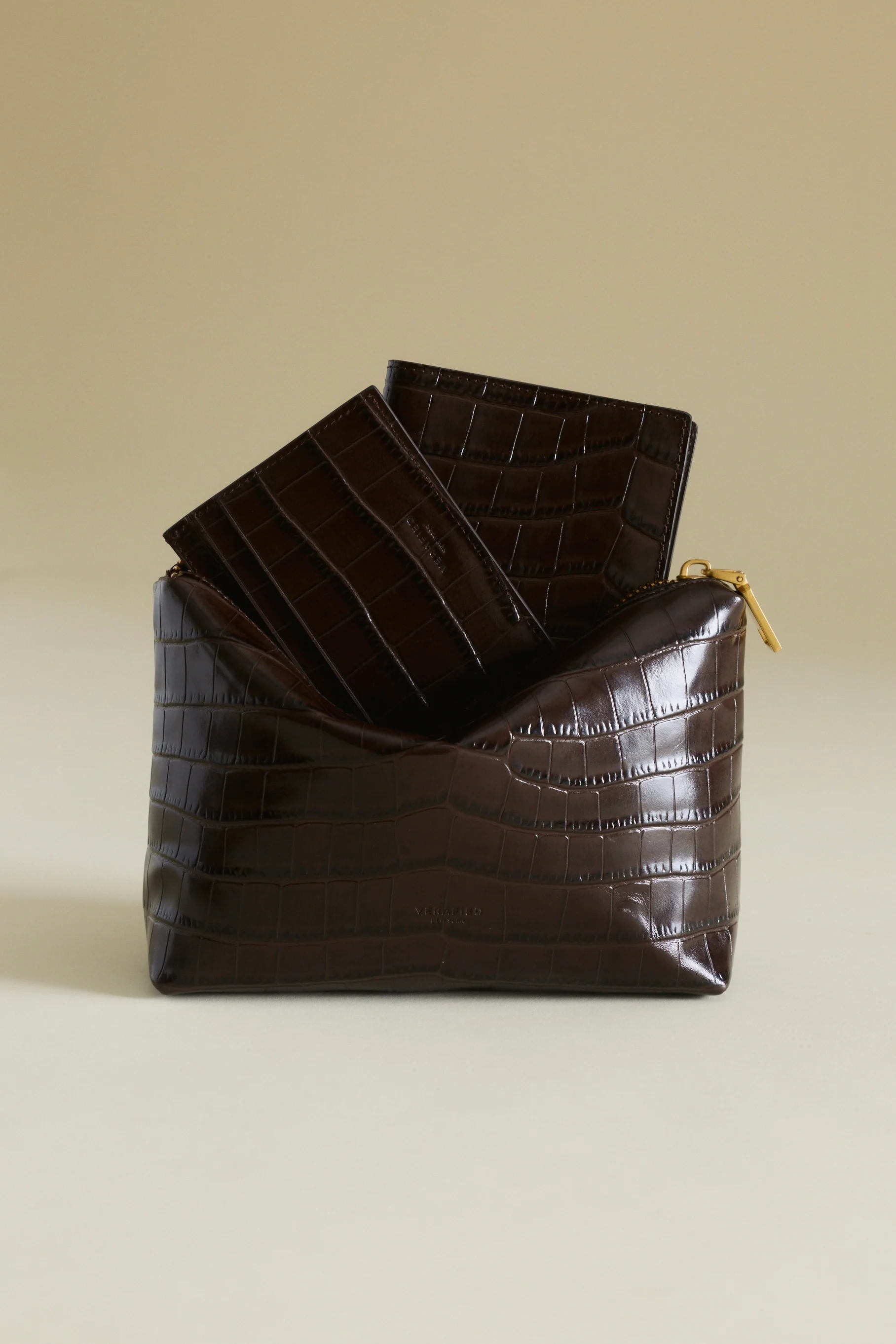 Mocha Croc Embossed Passport Cover - Image 7
