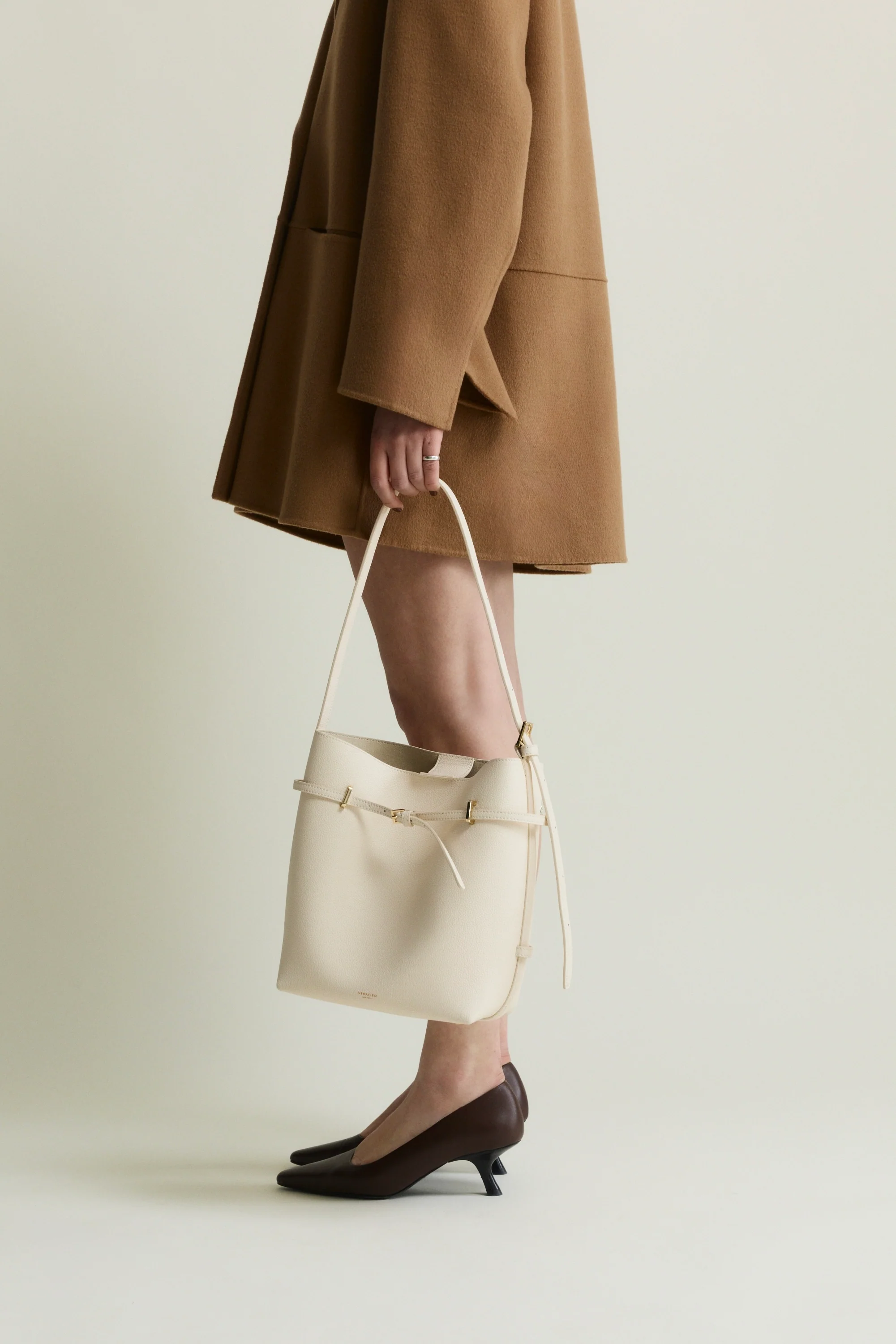 Small Ivory Belted Tote Bag - Image 8