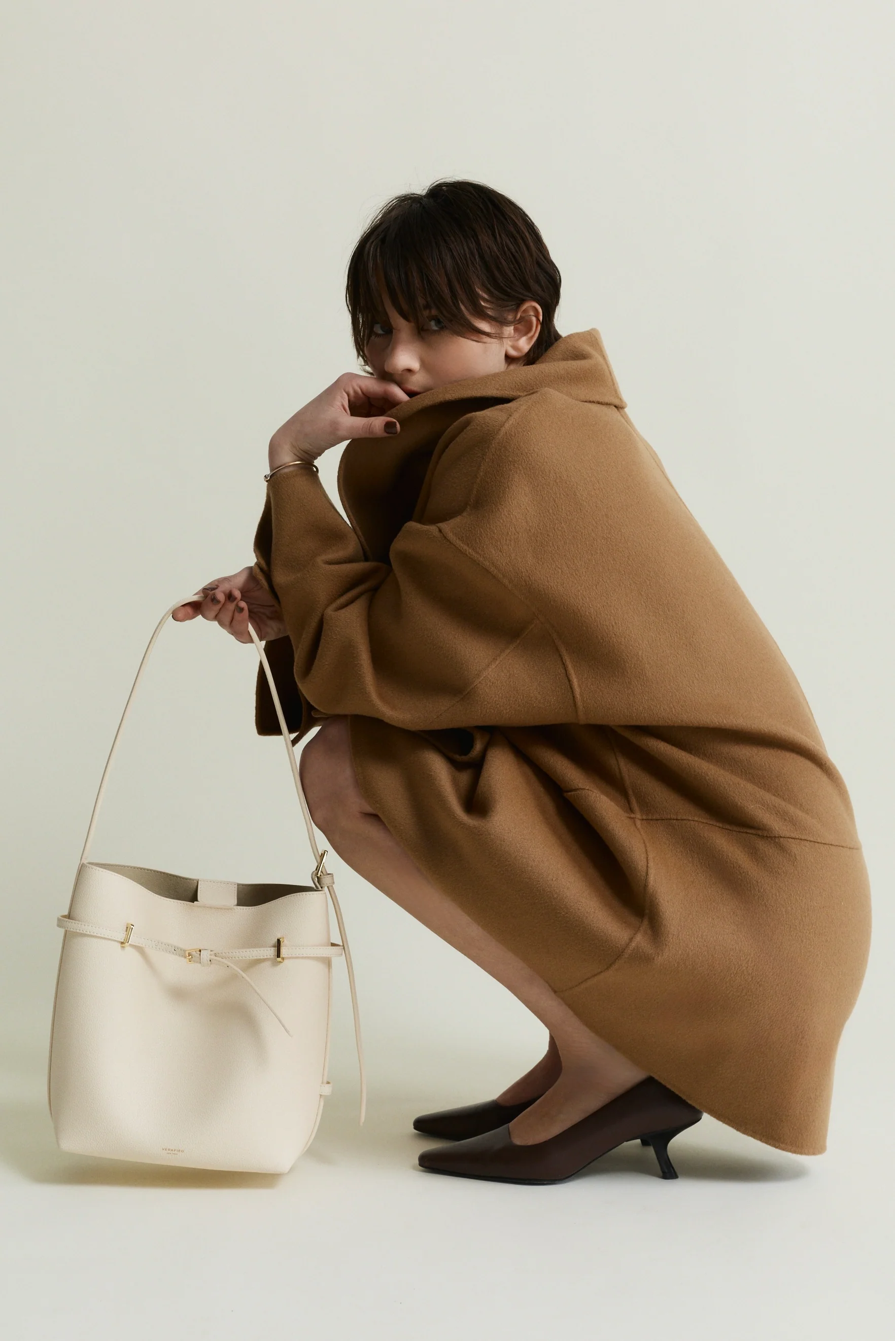 Small Ivory Belted Tote Bag - Image 9